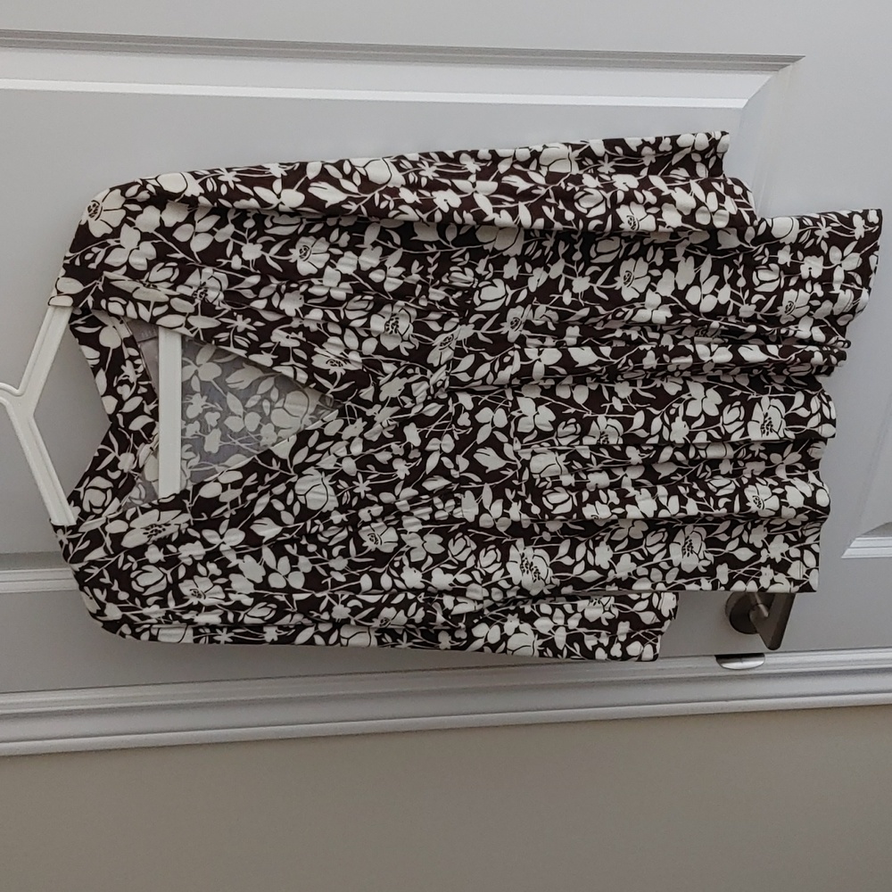 Liz Claiborne US L Brown and Cream Floral Print Top